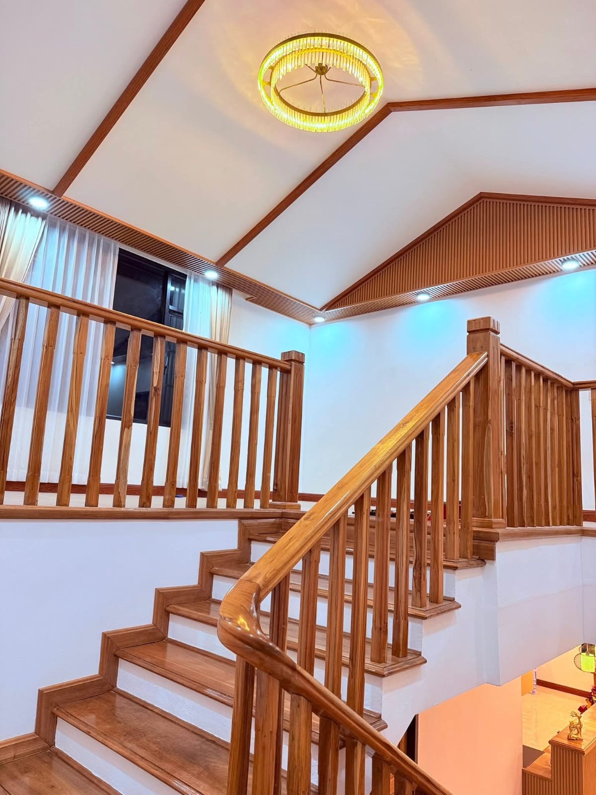 New house in city photo 4
