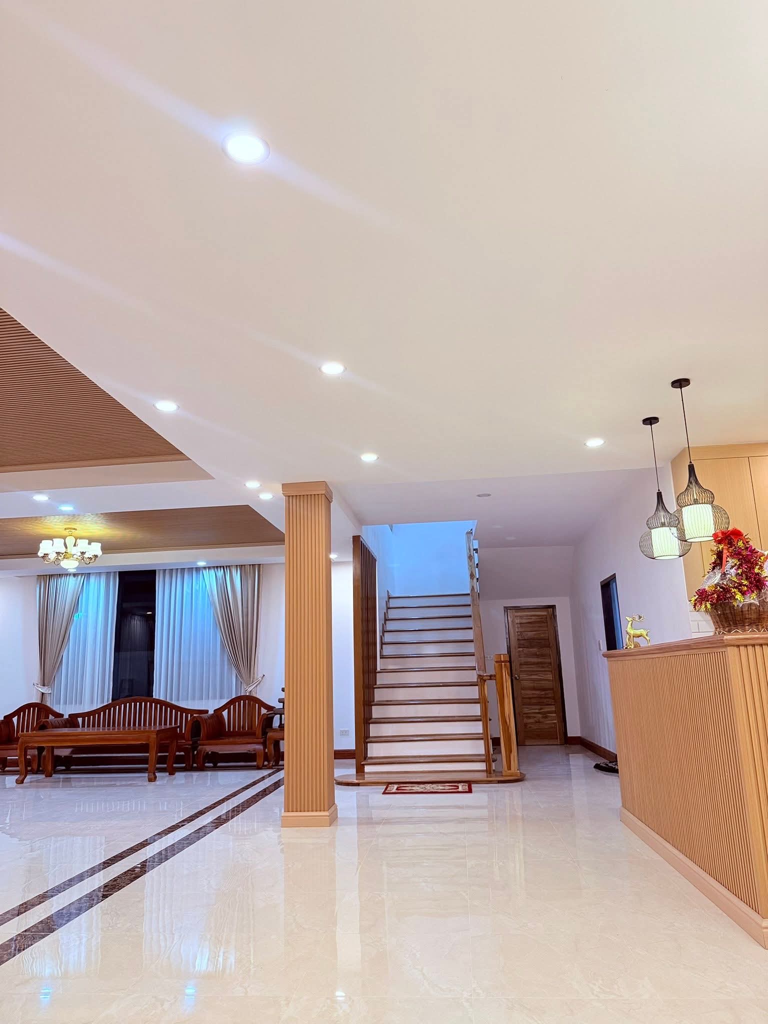 New house in city photo 9