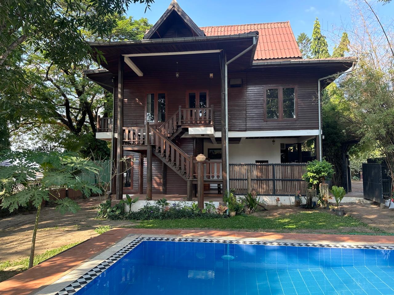 Beautiful House in city