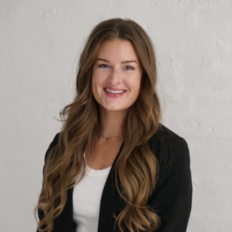 Image of therapist Beth Hopkins