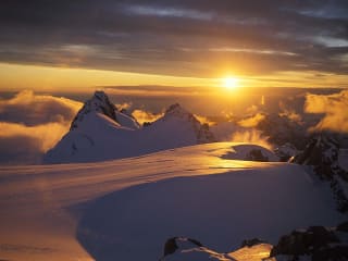 🥾 Glacier Hikes & Alpine Treks feature image - Enjoy spectacular West Coast sunsets from Pioneer Hut on the Fox Glacier, Westland National Park