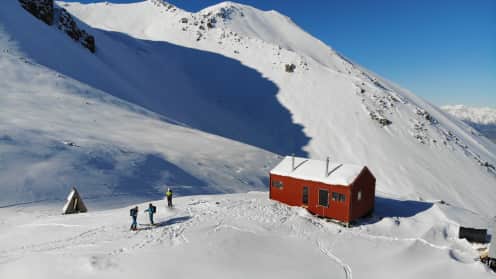 Potts Range Erewhon Hut | New Zealand's best freeride destination - Erewhon Hut in the Potts Range is a great base for ski and split-board touring 1