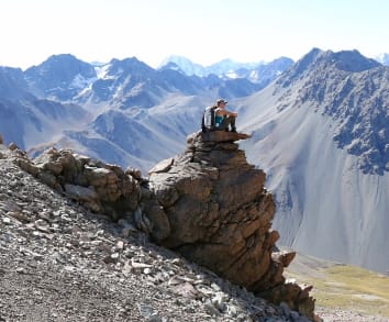 New Zealand Alpine Treks & Hikes - Tekapo Hut to Hut Trek - Gamack Range Traverse - on the ridge above Falcon's Nest Hut 1