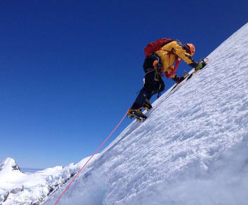 Mountaineering & Climbing Instruction Courses - Specialized Alpine Climbing Course - Front-pointing on crampons, Hochstetter Dome, Southern Alps 3