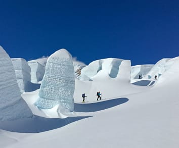 New Zealand's Best Glacier Touring & Ski Mountaineering - Ski Mount Cook & Westland Glaciers - Backcountry Ski Touring & Split-boarding, Tasman Glacier, New Zealand (photo: L. Bradey) 14