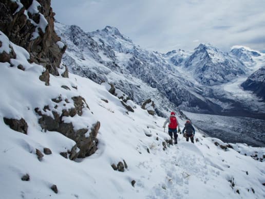 New Zealand Alpine Hikes, Trekking & Snowshoeing - New Zealand Alpine Treks & Hikes - Ball Pass Summit Trek - Alpine Trekking - Descending Ball Ridge in fresh snow - Alpine Trekking - Descending Ball Ridge in fresh snow 5