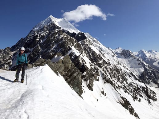 New Zealand Alpine Climbing, Mountaineering Instruction & Guided Ascents - Guided Alpine Ascents in New Zealand - Turner Peak - Turner Peak - Aoraki Mount Cook & Tasman Glacier - Turner Peak - Aoraki Mount Cook & Tasman Glacier 1