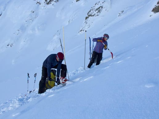 New Zealand Alpine Instruction Courses - Avalanche Skills Courses - MSC Avalanche Skills Course 2 - Avalanche Safety - digging snow pits - Avalanche Safety - digging snow pits 7