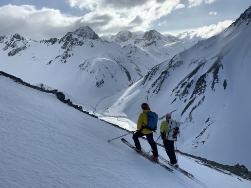 New Zealand Backcountry Skiing & Split-boarding - The Best Freeride, Ski Touring & Split-Boarding Adventures in New Zealand - Cass Valley Ski & Split-board Tours - Cass Valley Ski Touring - overlooking Falcon's Nest Hut and Tin Hut Stream - Cass Valley Ski Touring - overlooking Falcon's Nest Hut and Tin Hut Stream 4