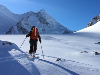 Ski Touring & Split-boarding feature image - Glacier ski touring at Plateau Hut, Aoraki Mount Cook National Park