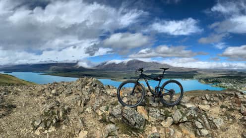 The Best Tekapo Biking & Cycle Trails | Explore Tekapo and its stunning mountain and lake views by bike - Enjoy stunning views over Lake Tekapo on bike and cycle trails 1