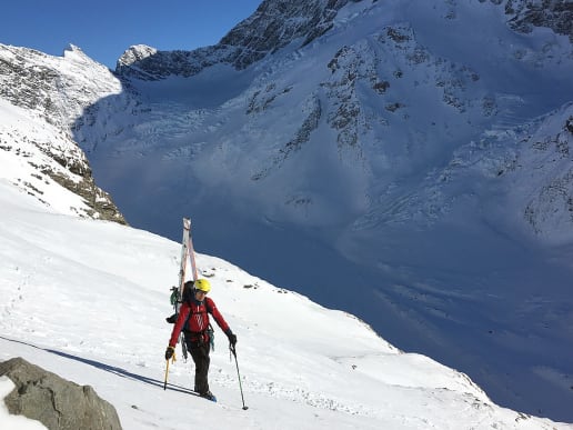 New Zealand Backcountry Skiing & Split-boarding - New Zealand Ski Traverses & Backcountry Expeditions - Sealy Range Ski Traverse - Sealy Range Ski Traverse - Mount Darby sidle - Sealy Range Ski Traverse - Mount Darby sidle 1