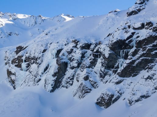 New Zealand Alpine Climbing, Mountaineering Instruction & Guided Ascents - Mountaineering Skills & Alpine Climbing Courses - Waterfall Ice Climbing Course - Waterfall Ice Climbing - Ailsa Stream - Waterfall Ice Climbing - Ailsa Stream 3