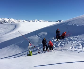 Avalanche Skills Courses - MSC Avalanche Skills Course 2 - Avalanche Safety - digging snow pits 3