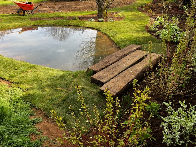 Green Roots Landscaping South West London & Surrey - Gardening Maintenance and Garden Design - About Image