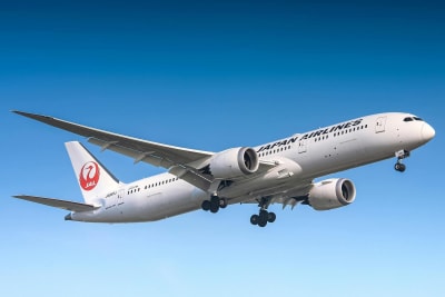 Airplane flying J-Find visa holders to Japan