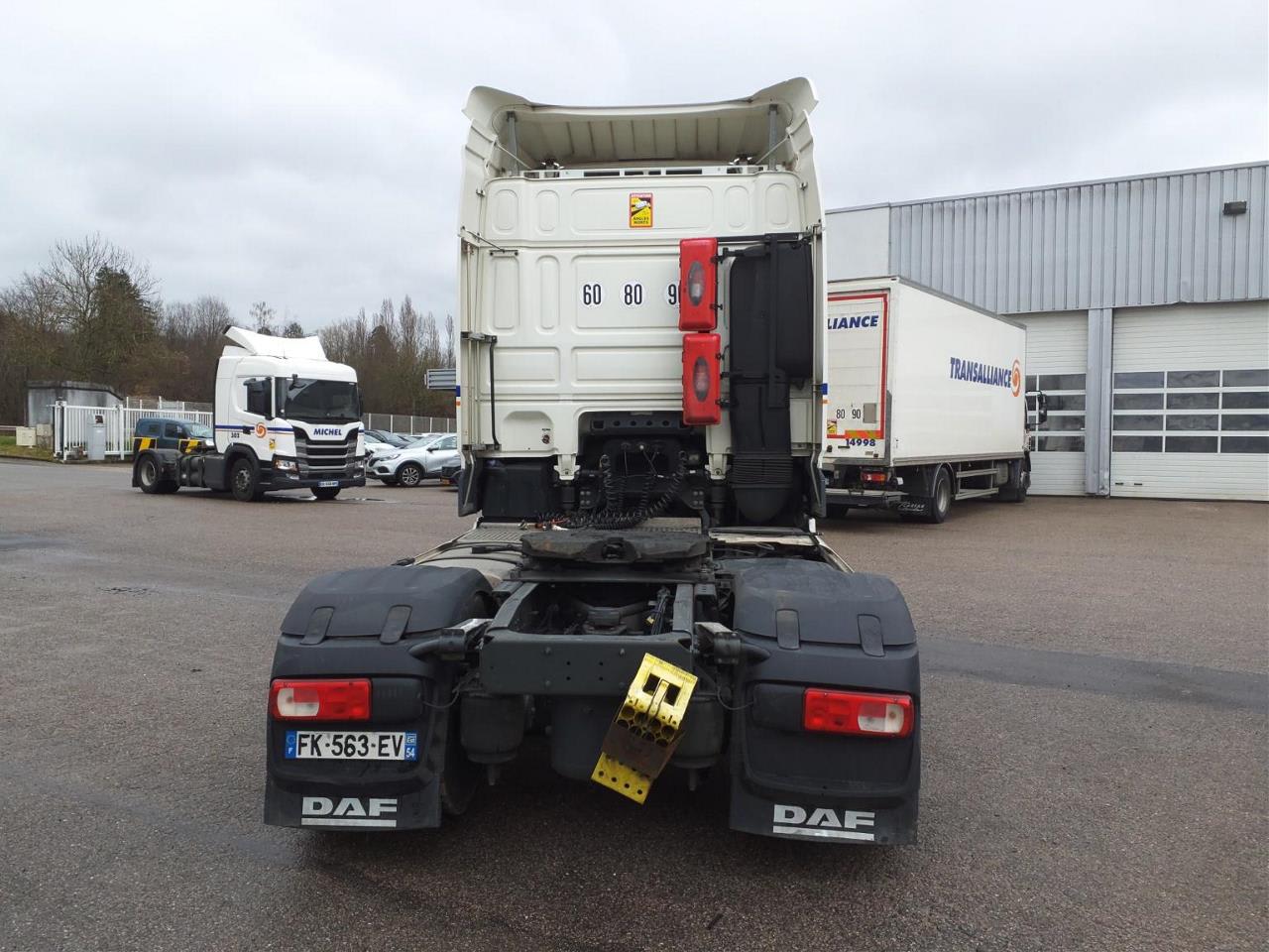 DAF XF 480 FT 4X2 LOW DECK null