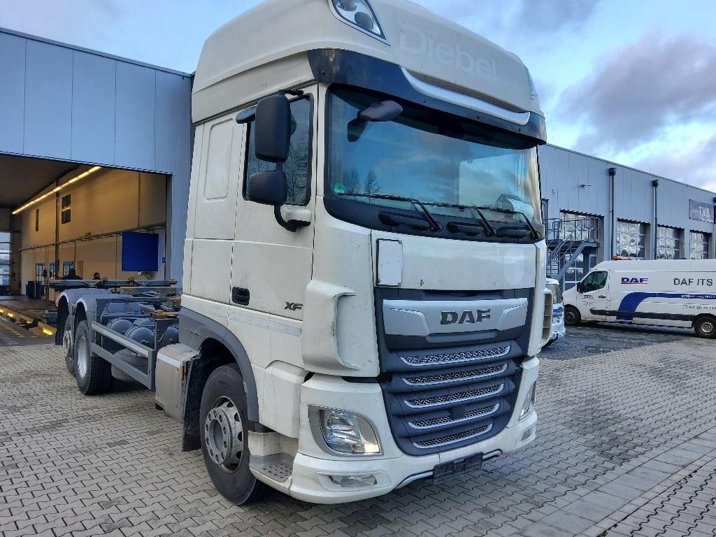 DAF XF 480 FT 4X2 LOW DECK null