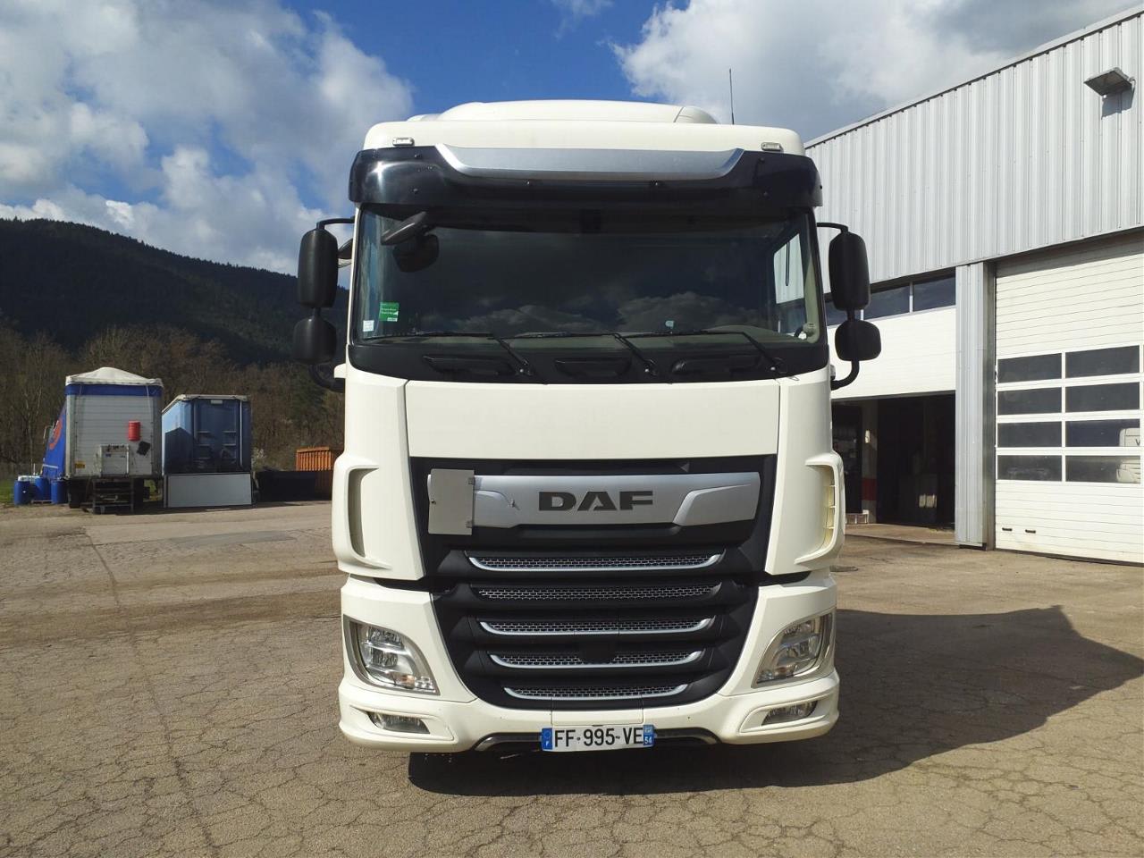 DAF XF 480 FT 4X2 LOW DECK null