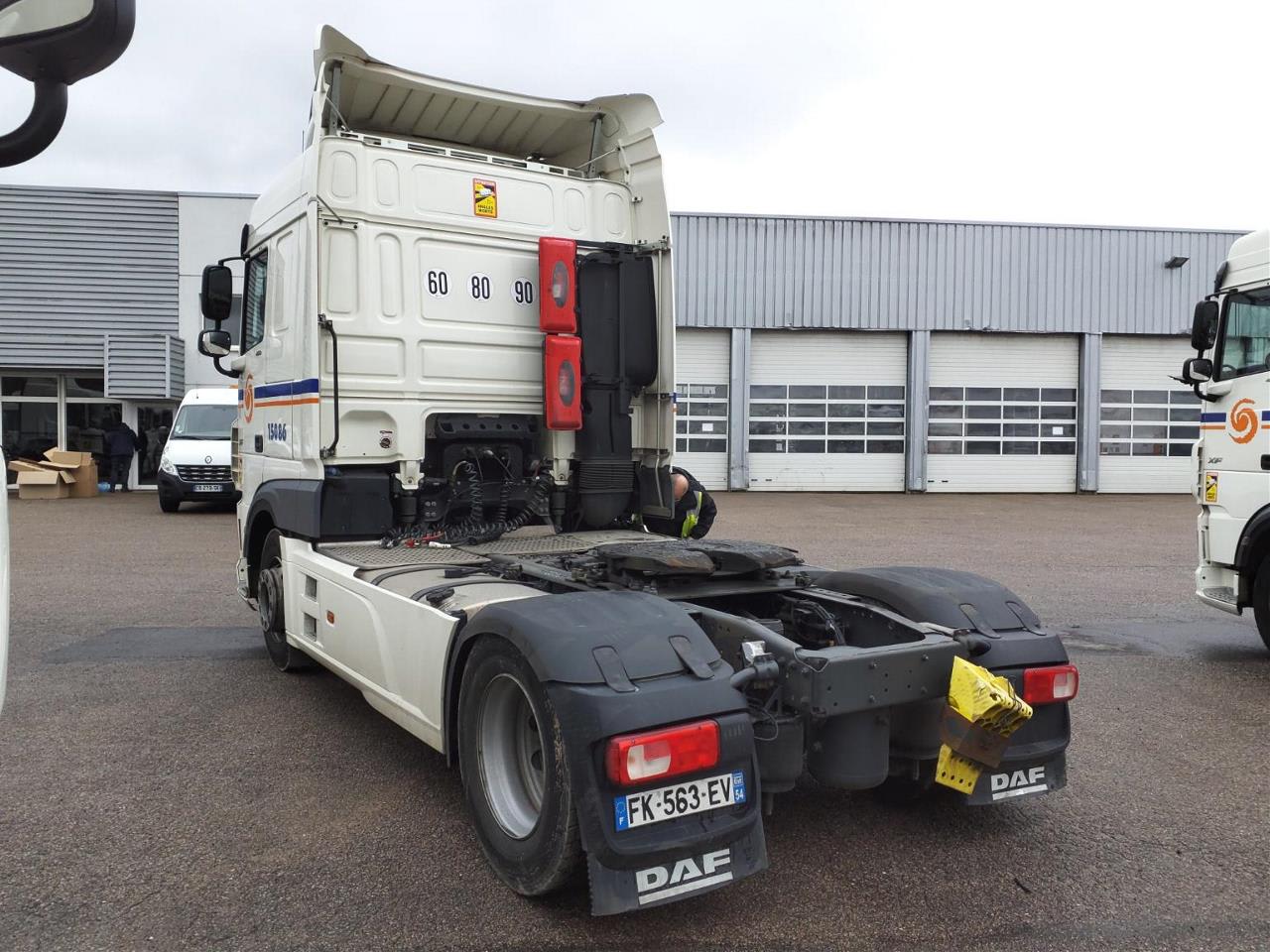 DAF XF 480 FT 4X2 LOW DECK null