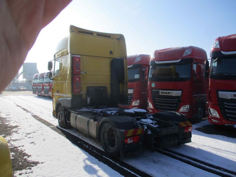 DAF XF 460 FT 4X2 LOW DECK null