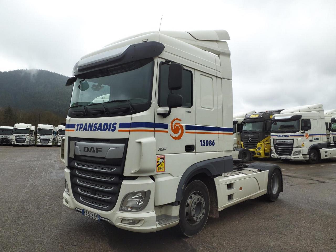DAF XF 480 FT 4X2 LOW DECK null