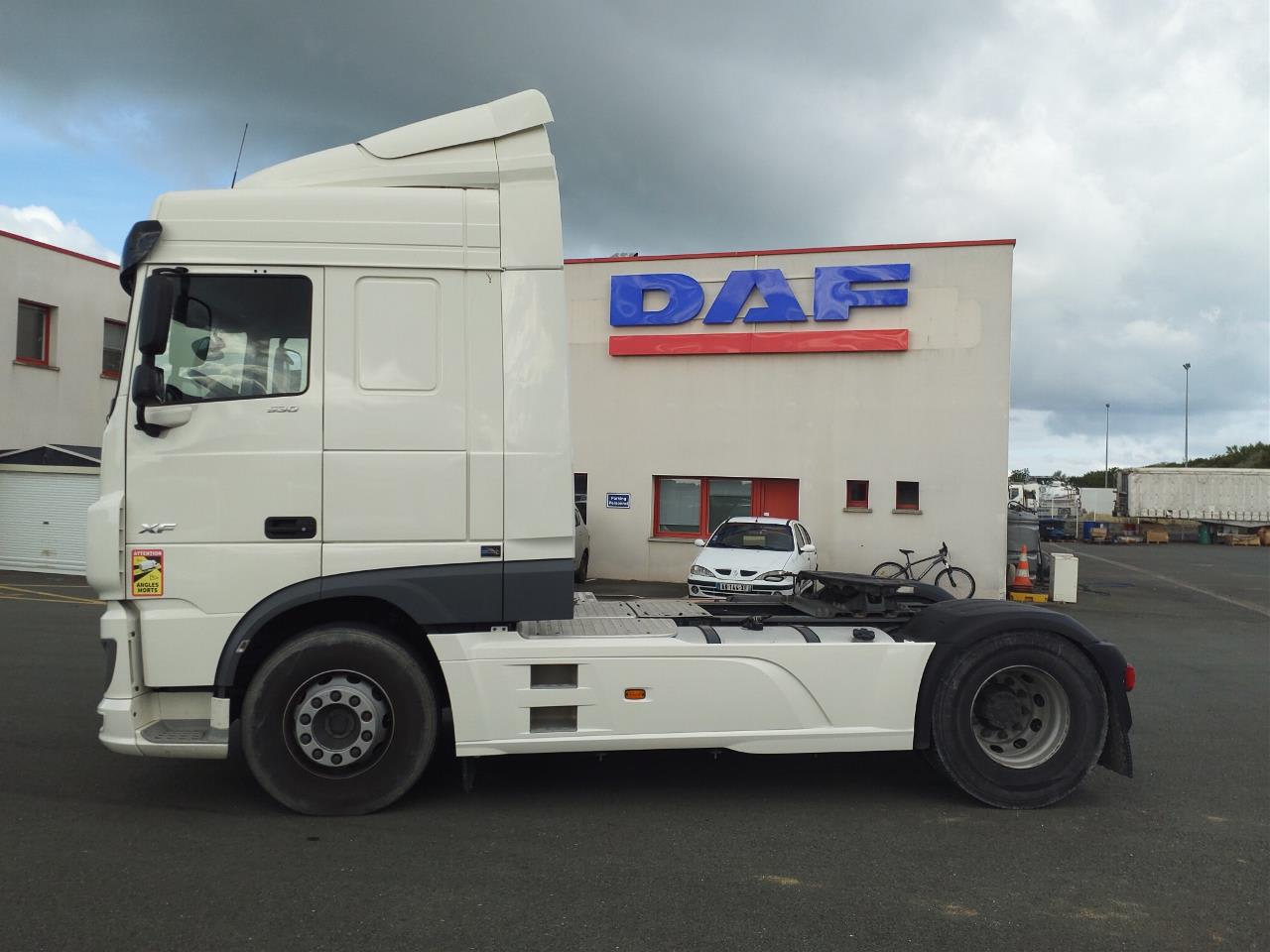 DAF CF 410 FT 4X2 null