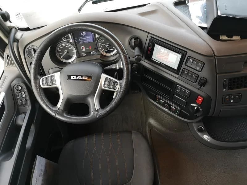 DAF XF 200 XG+ 4X2 null