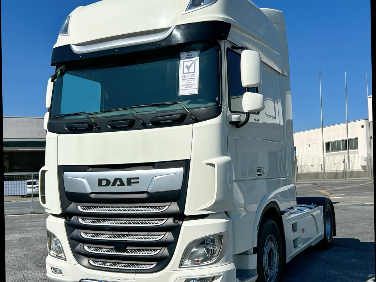 DAF XFn 480 FT 4X2 LOW DECK null