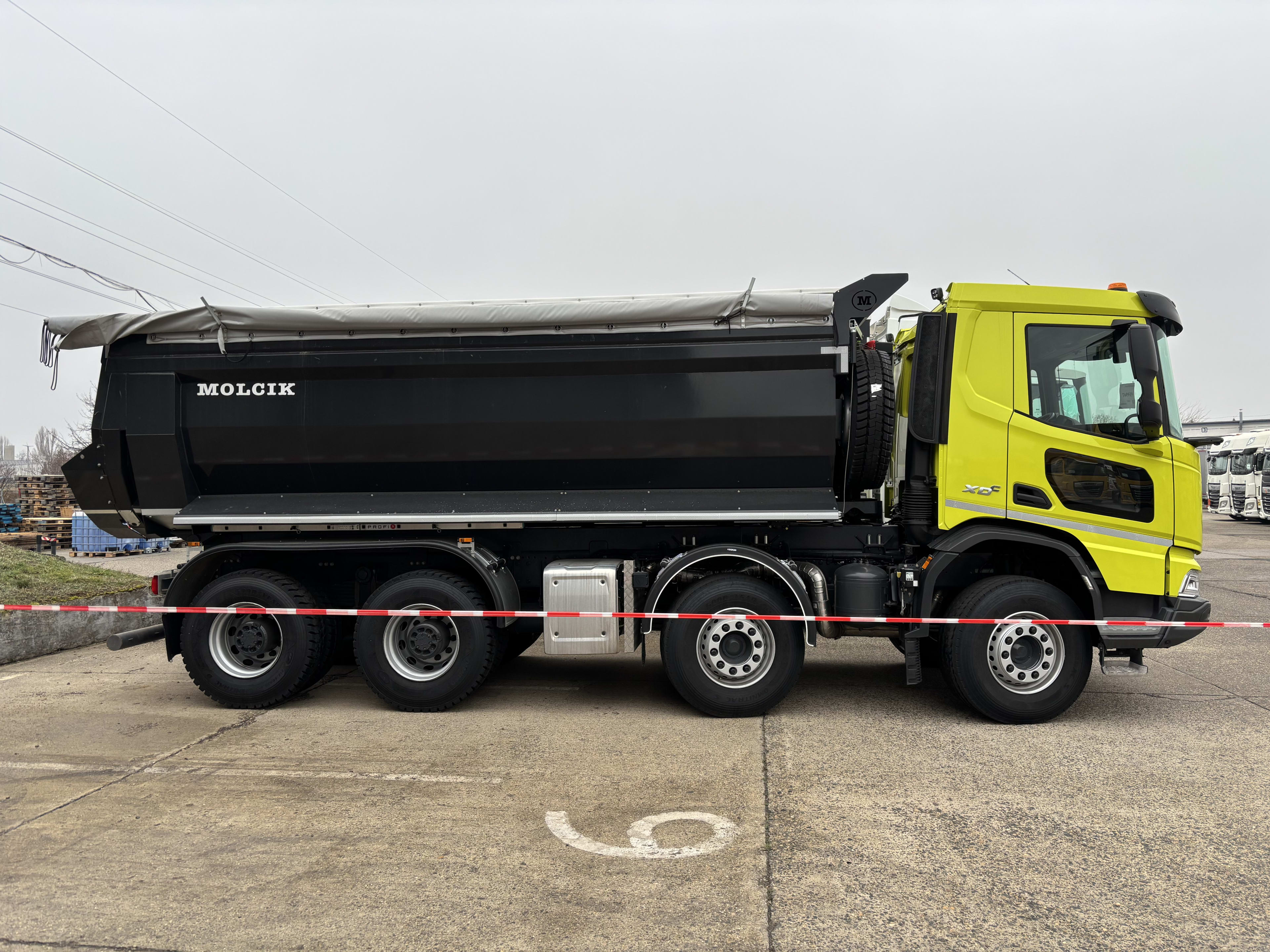 DAF XD 450 FAD 8X4 D 5