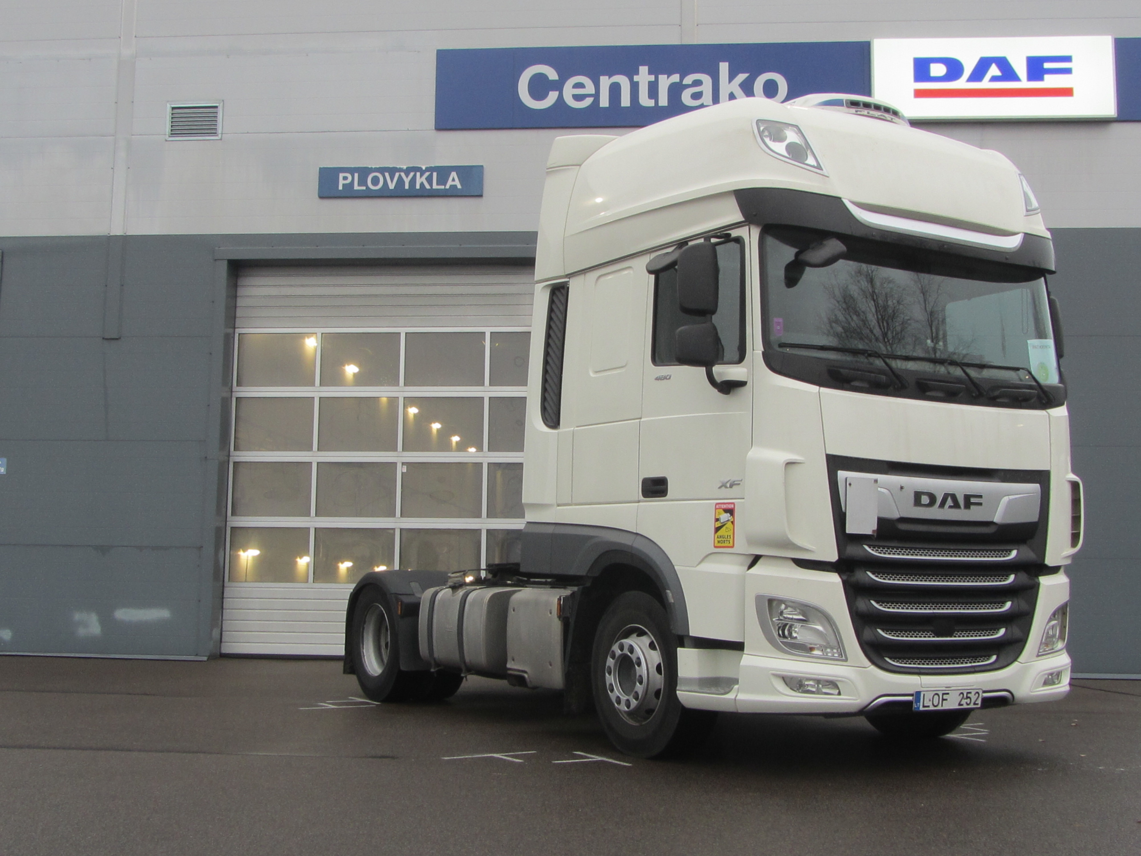 DAF LF 210 FA 4X2 null