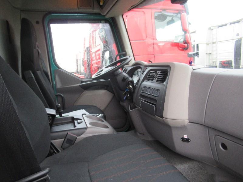 DAF LF 260 FA 4X2 null