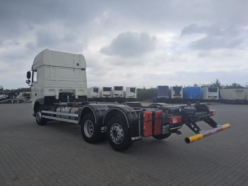 DAF XF 480 FAR 6X2 R null