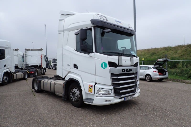 DAF XFn 480 FT 4X2 LOW DECK null