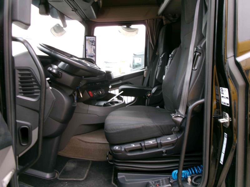DAF XFn 480 FT 4X2 LOW DECK null