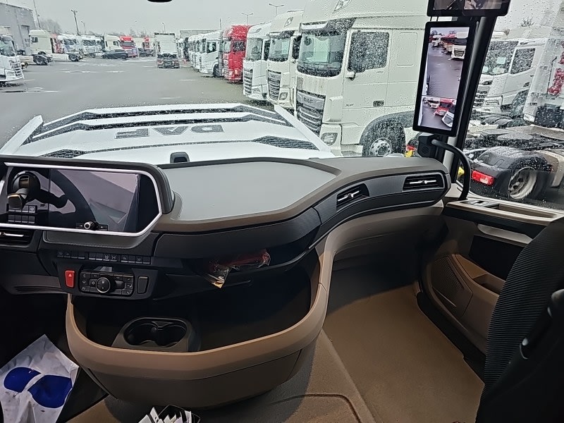 DAF XG 480 FT 4X2 LOW DECK null