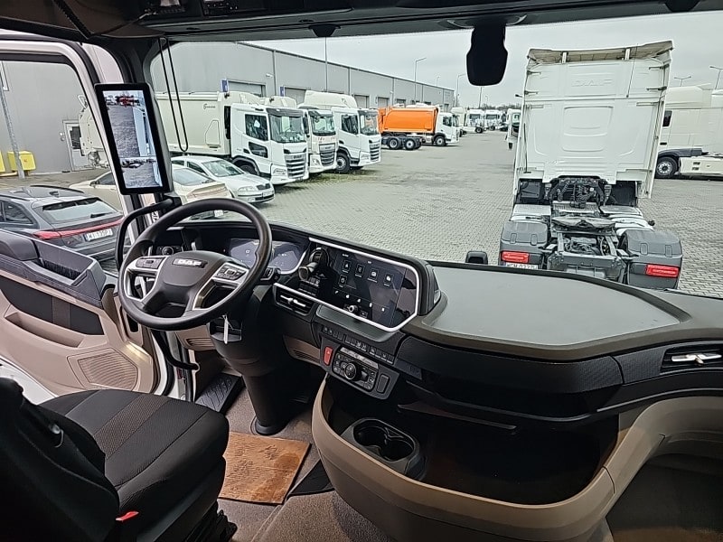 DAF XG 480 FT 4X2 LOW DECK null