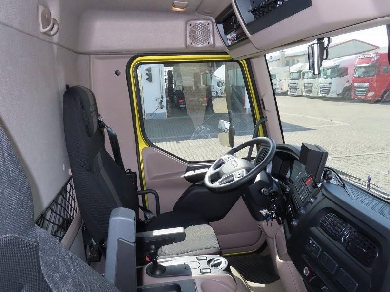 DAF XB 230 FA 4X2 null