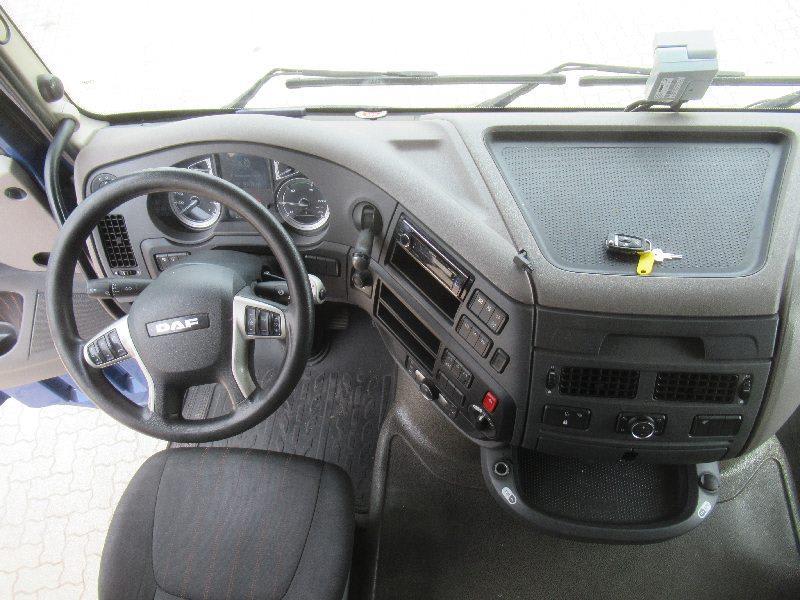 DAF XF 480 FAN 6X2 N LOW DECK null