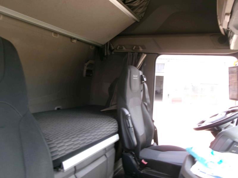 DAF XFn 480 FT 4X2 LOW DECK null