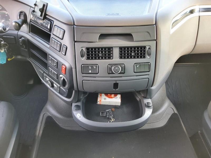 DAF XF 480 FAN 6X2 N null