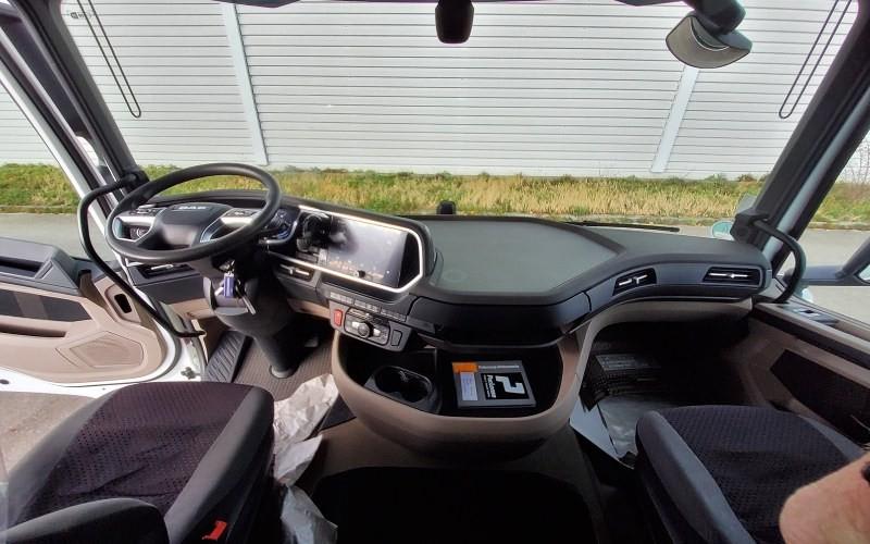 DAF XG 480 FT 4X2 LOW DECK null