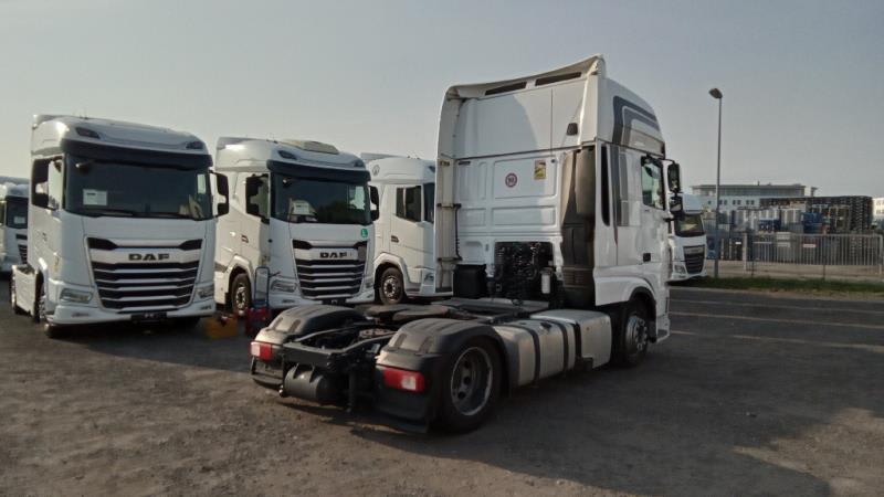 DAF XF 480 FT 4X2 LOW DECK null