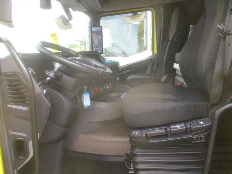 DAF XFn 480 FT 4X2 LOW DECK null