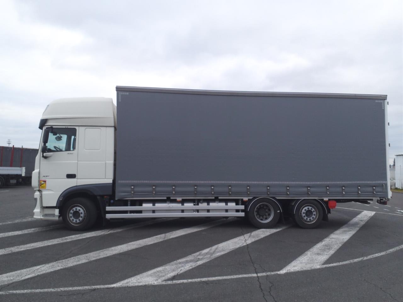 DAF XF 530 FAR 6X2 R null