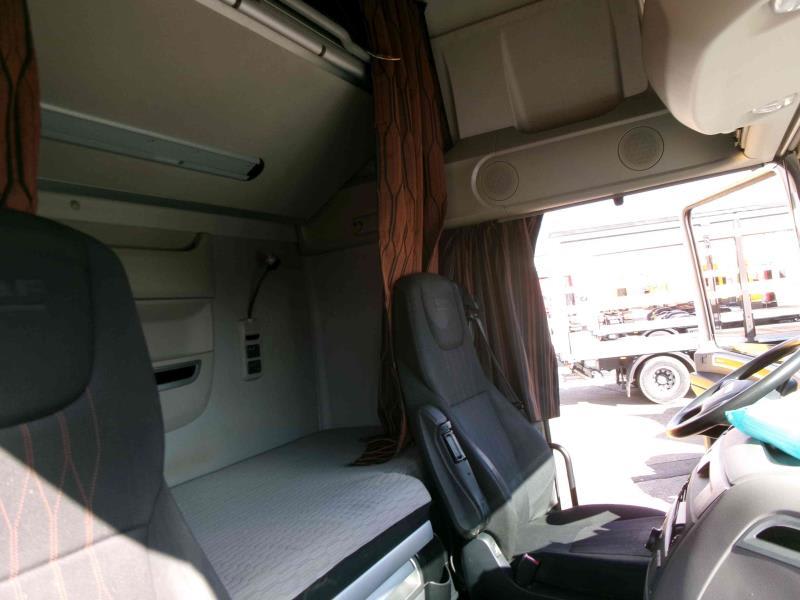 DAF XF 480 FT 4X2 LOW DECK null