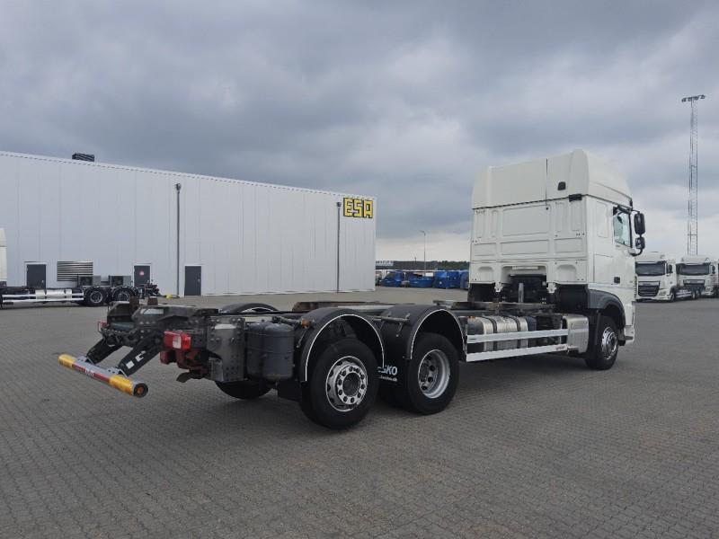 DAF XF 480 FAR 6X2 R null
