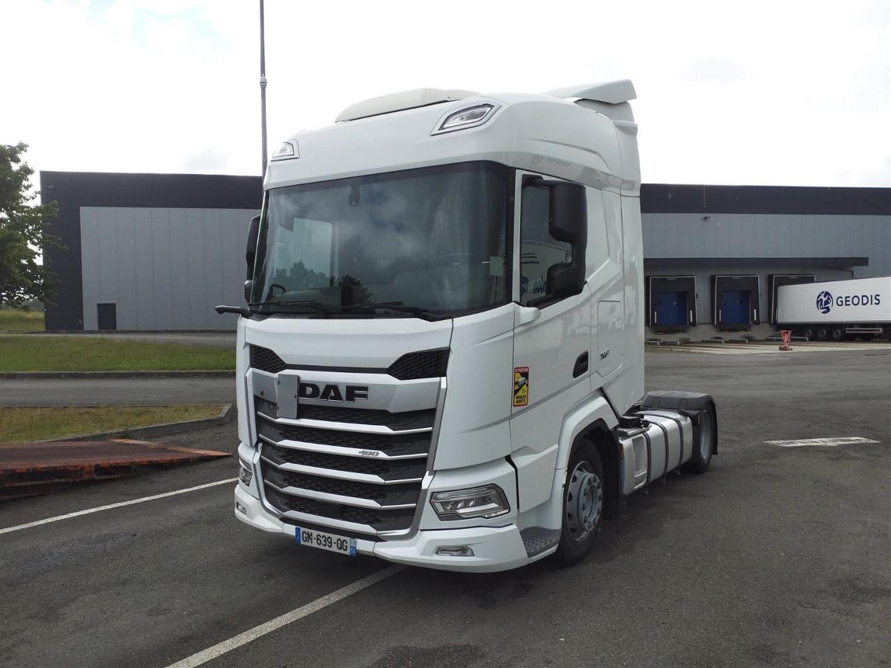 DAF XFn 480 FT 4X2 LOW DECK null