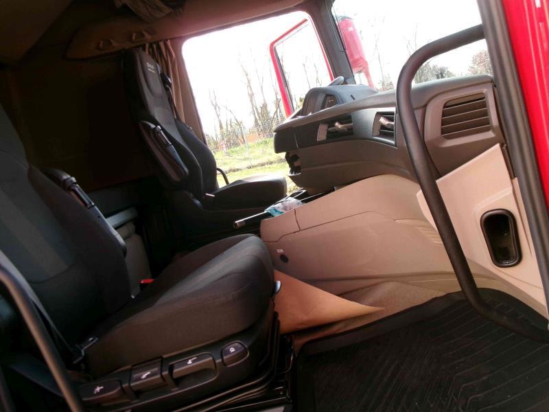DAF XG 480 FT 4X2 LOW DECK null