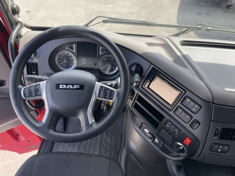 DAF XF 480 FT 4X2 LOW DECK null